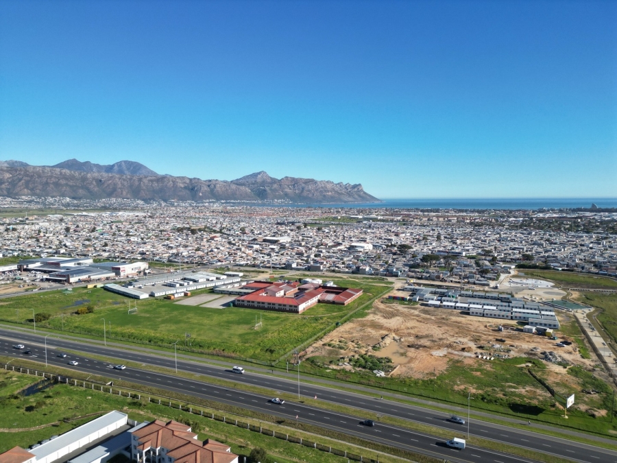 2 Bedroom Property for Sale in Heritage Park Western Cape